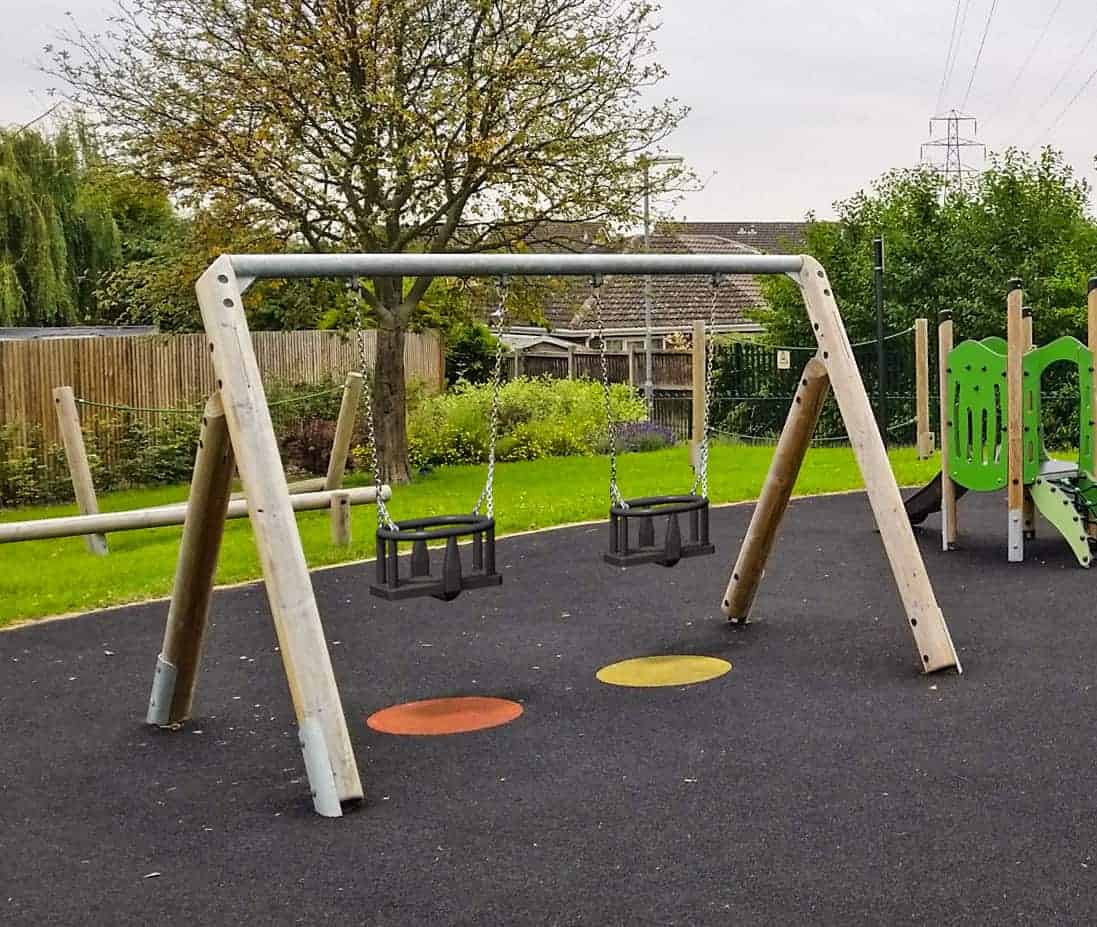 Toddler swing with cradle seat